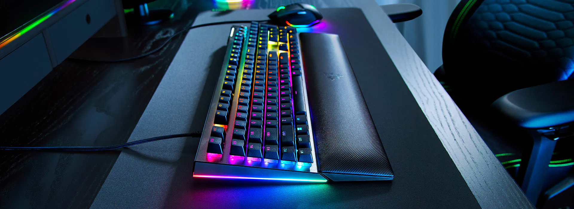 razer-blackwidow-v4-info-02