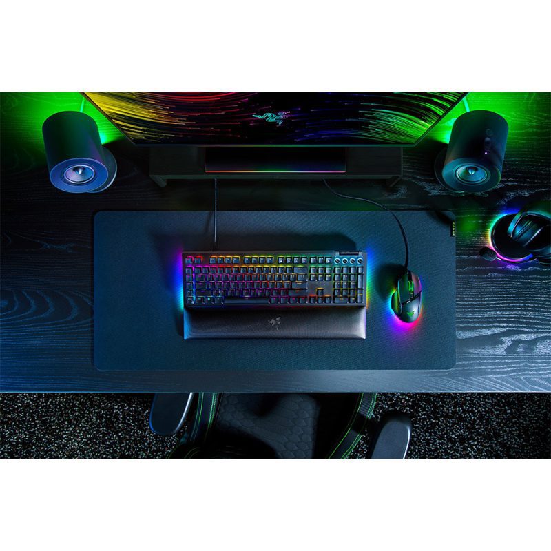 razer-blackwidow-v4-yellow-switch-us-layout-rz03-04691800-r3m1-02